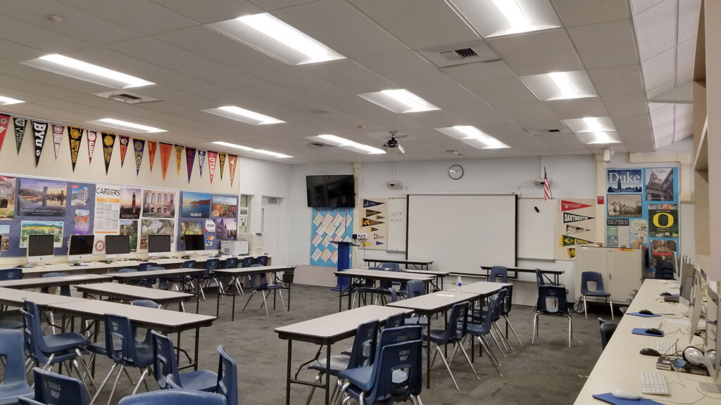 Smart, durable, and flexible: what we've learned in over 35 years of lighting schools.
